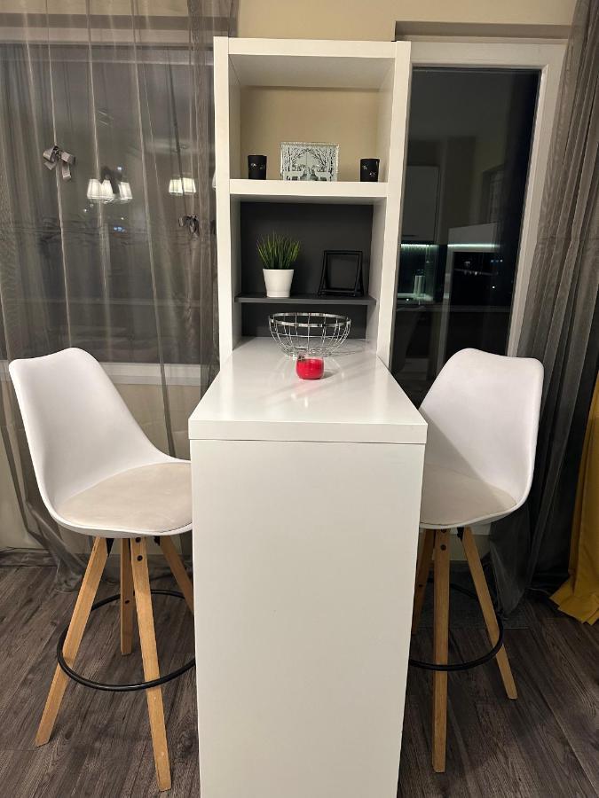 Uni Time Apartment By Lmg Sofya Dış mekan fotoğraf