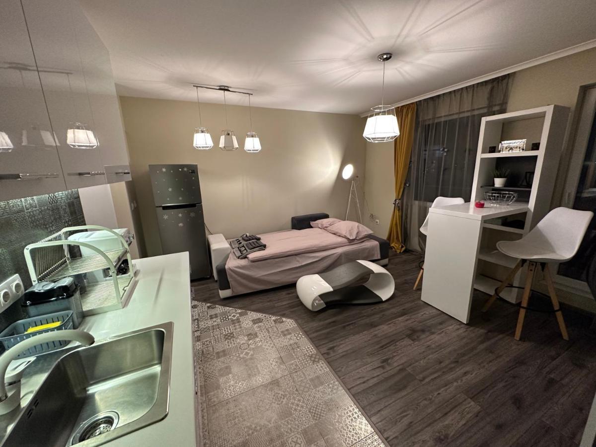 Uni Time Apartment By Lmg Sofya Dış mekan fotoğraf